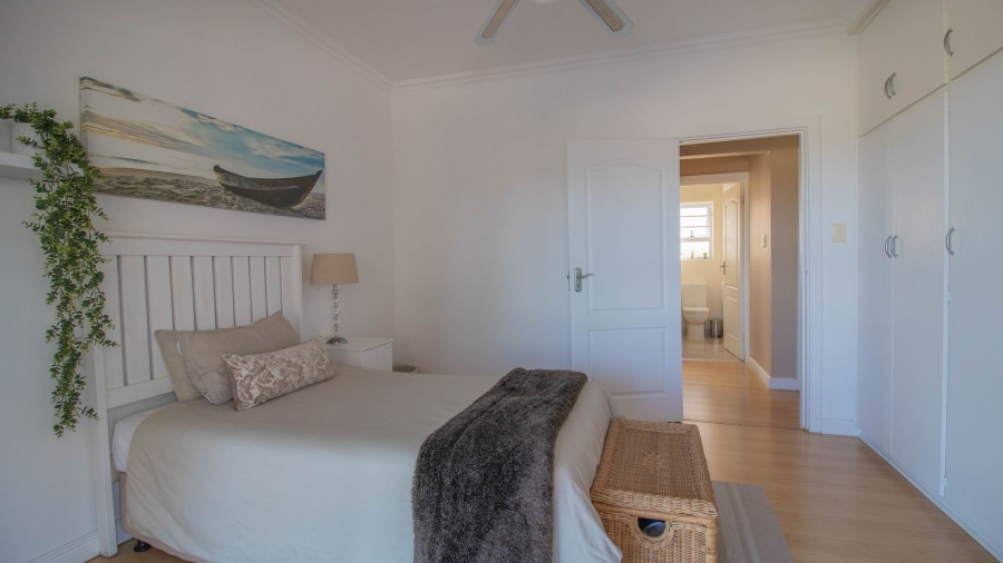 6 Bedroom Property for Sale in Beacon Bay Eastern Cape